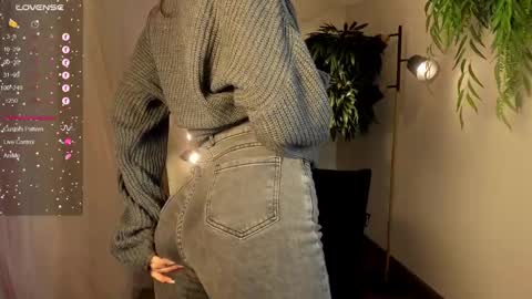 Snapshot of an6elica chatting on 02/03/25, 02:58 Angie online show from 02/03/25, 02:58