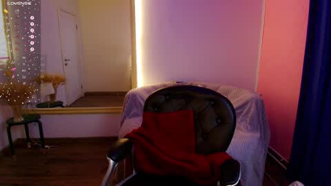 Angie online show from 02/07/25, 03:01