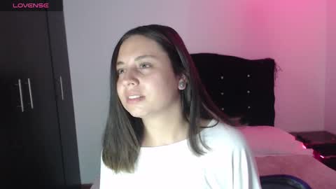 ana_arms_ online show from 03/26/26, 05:07