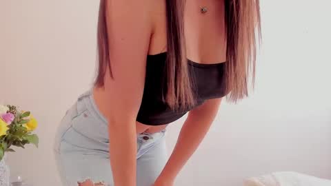 Ana  IG an castillo 1 online show from 02/19/25, 01:28