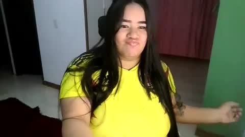 Snapshot of ana_cute_bigboobs chatting on 07/04/26, 02:29 ana_cute_bigboobs online show from 07/04/26, 02:29