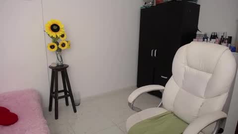  Ana  online show from 12/22/24, 07:11