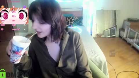 Snapshot of ana_jil chatting on 07/06/26, 09:39 Hi Im Ana online show from 07/06/26, 09:39