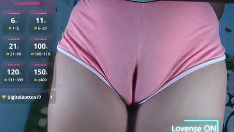 Snapshot of ana_loveee chatting on 06/10/26, 02:01 Ana lopez - Cameltoe girl online show from 06/10/26, 02:01