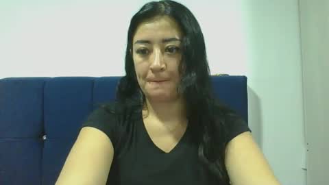 Snapshot of ana_lovexx2 chatting on 02/12/25, 10:37 Ana online show from 02/12/25, 10:37