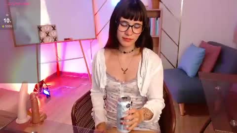 Snapshot of ana_luve chatting on 06/15/26, 04:04 Ana online show from 06/15/26, 04:04