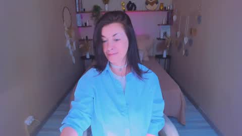 Snapshot of ana_mills chatting on 05/22/26, 10:10 Ana online show from 05/22/26, 10:10