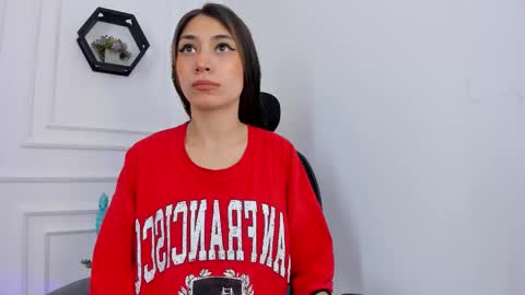 Ana online show from 11/06/25, 12:11