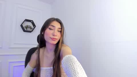 Ana online show from 12/01/25, 11:32