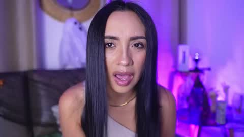   online show from 10/23/25, 04:34