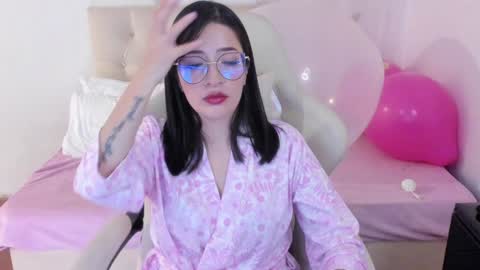 Snapshot of ana_ruuh chatting on 01/27/25, 09:00 Im anna but you can call me as you want online show from 01/27/25, 09:00