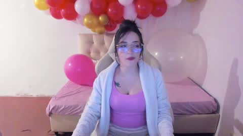 Snapshot of ana_ruuh chatting on 02/02/25, 11:11 Im anna but you can call me as you want online show from 02/02/25, 11:11