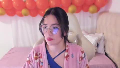 Snapshot of ana_ruuh chatting on 02/18/25, 08:25 Im anna but you can call me as you want online show from 02/18/25, 08:25