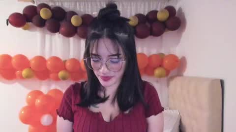 Snapshot of ana_ruuh chatting on 02/24/25, 02:30 Im anna but you can call me as you want online show from 02/24/25, 02:30