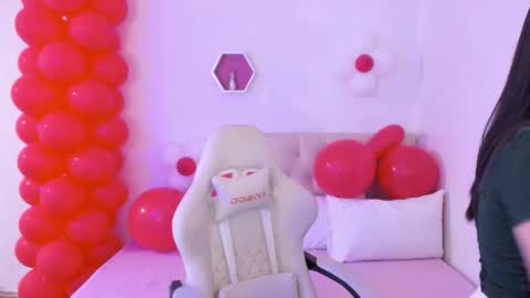 Im anna but you can call me as you want online show from 03/24/26, 10:48