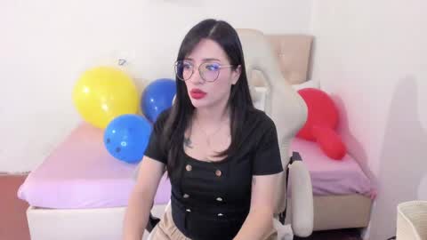 Im anna but you can call me as you want online show from 04/24/26, 08:33