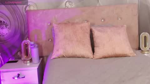 ana sofia online show from 05/18/26, 02:12