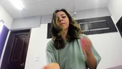 Ana  online show from 02/04/26, 11:27