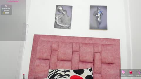 Snapshot of ana_starr chatting on 02/25/25, 10:18 Ana online show from 02/25/25, 10:18