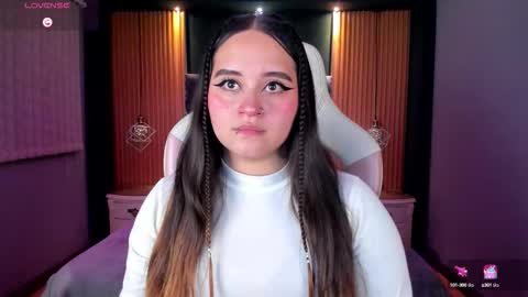 Snapshot of ana_taylor2 chatting on 09/25/25, 08:45 Ana online show from 09/25/25, 08:45