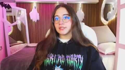 Snapshot of ana_taylor2 chatting on 10/16/25, 07:48 Ana online show from 10/16/25, 07:48