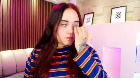 Snapshot of ana_taylor2 chatting on 11/13/25, 04:11 Ana online show from 11/13/25, 04:11