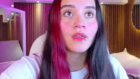 Snapshot of ana_taylor2 chatting on 12/03/25, 07:45 Ana online show from 12/03/25, 07:45