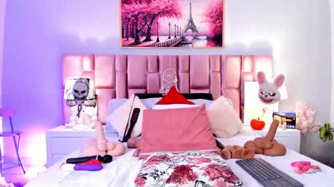 anaa_bellaa online show from 10/28/25, 01:03