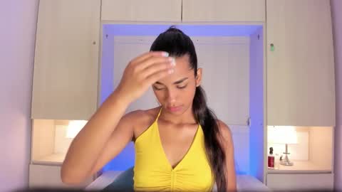 anaacollins_ online show from 01/08/26, 11:45