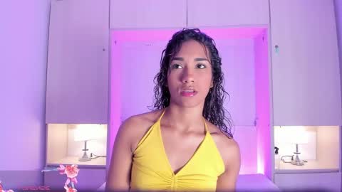 anaacollins_ online show from 03/25/26, 11:27