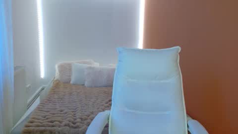 anaayss online show from 02/11/26, 06:07