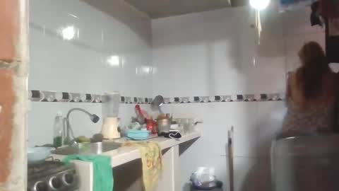 anabella_00 online show from 04/16/26, 09:39