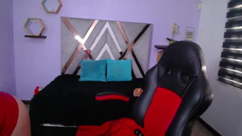 Anabella online show from 10/16/25, 11:44