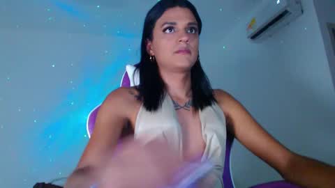 Anabella online show from 12/14/24, 11:23