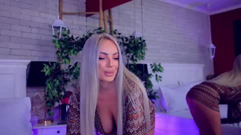 Snapshot of anabellastar chatting on 11/11/25, 04:45 anabellastar online show from 11/11/25, 04:45