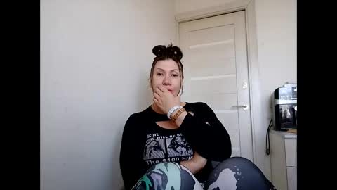 ANABELLOVEE online show from 04/04/26, 11:08