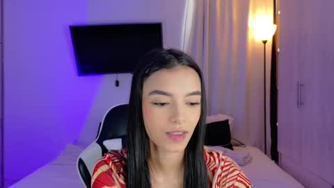 ANABEL WOLF  online show from 09/30/25, 02:00