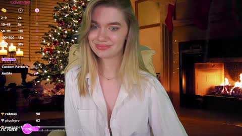 Snapshot of anacondaon chatting on 12/21/24, 06:23 Nika online show from 12/21/24, 06:23