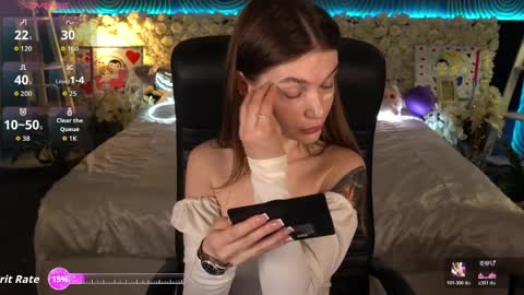 Nika online show from 04/01/26, 01:12