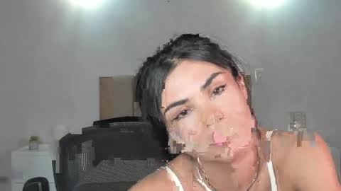 Ana Henao or Annie... Follow me ahenaocb Insta  X online show from 04/04/26, 11:13