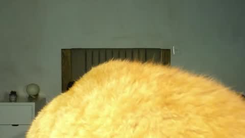 Ana Henao or Annie... Follow me ahenaocb Insta  X online show from 04/05/26, 11:46