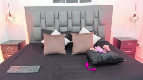 anahi  online show from 04/06/26, 09:27