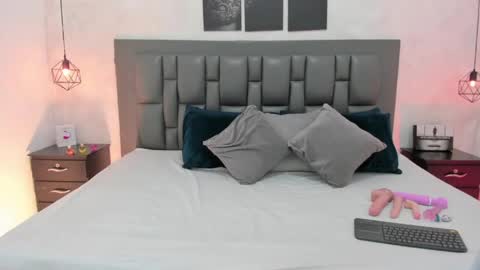 Snapshot of anahi_cardenas1 chatting on 04/24/26, 09:50 anahi online show from 04/24/26, 09:50