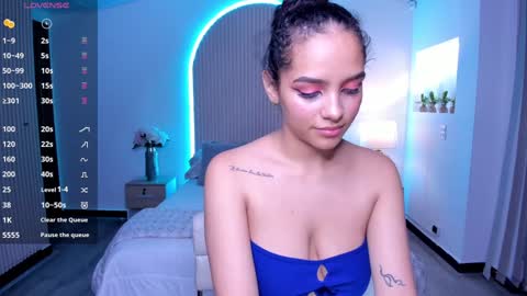 Anahi Curlie online show from 12/17/24, 03:50