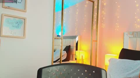 Anahi  online show from 03/09/26, 07:29