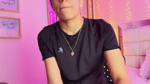 Anahi  online show from 04/06/26, 07:26