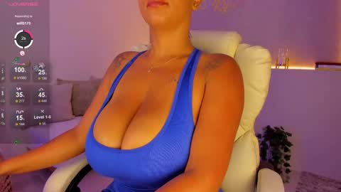 Snapshot of anahi_ryan chatting on 02/27/25, 12:56 Ana online show from 02/27/25, 12:56