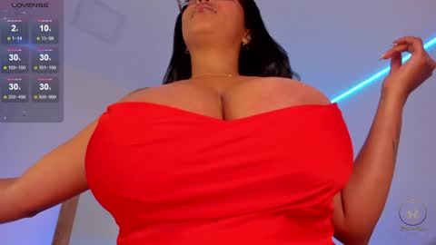 Snapshot of anahi_ryan chatting on 11/07/25, 06:19 Ana online show from 11/07/25, 06:19