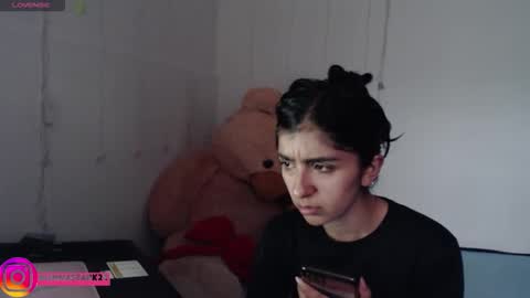 Snapshot of anahibrowns95 chatting on 11/06/25, 07:48 Anahi Browns online show from 11/06/25, 07:48