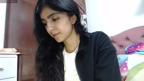 Anahi Browns online show from 12/18/25, 08:37